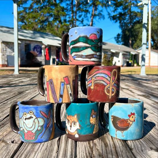 Pottery & stoneware